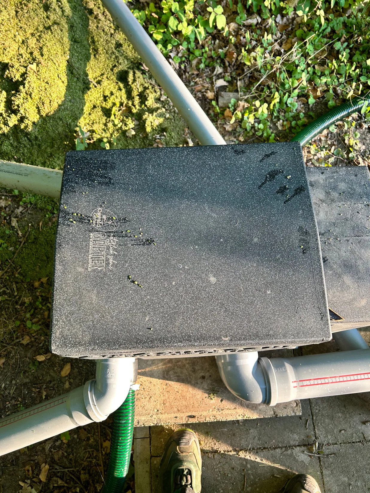 Wasserlinsenteich 6 Spaltsieb zur Trennung von Grobmaterial